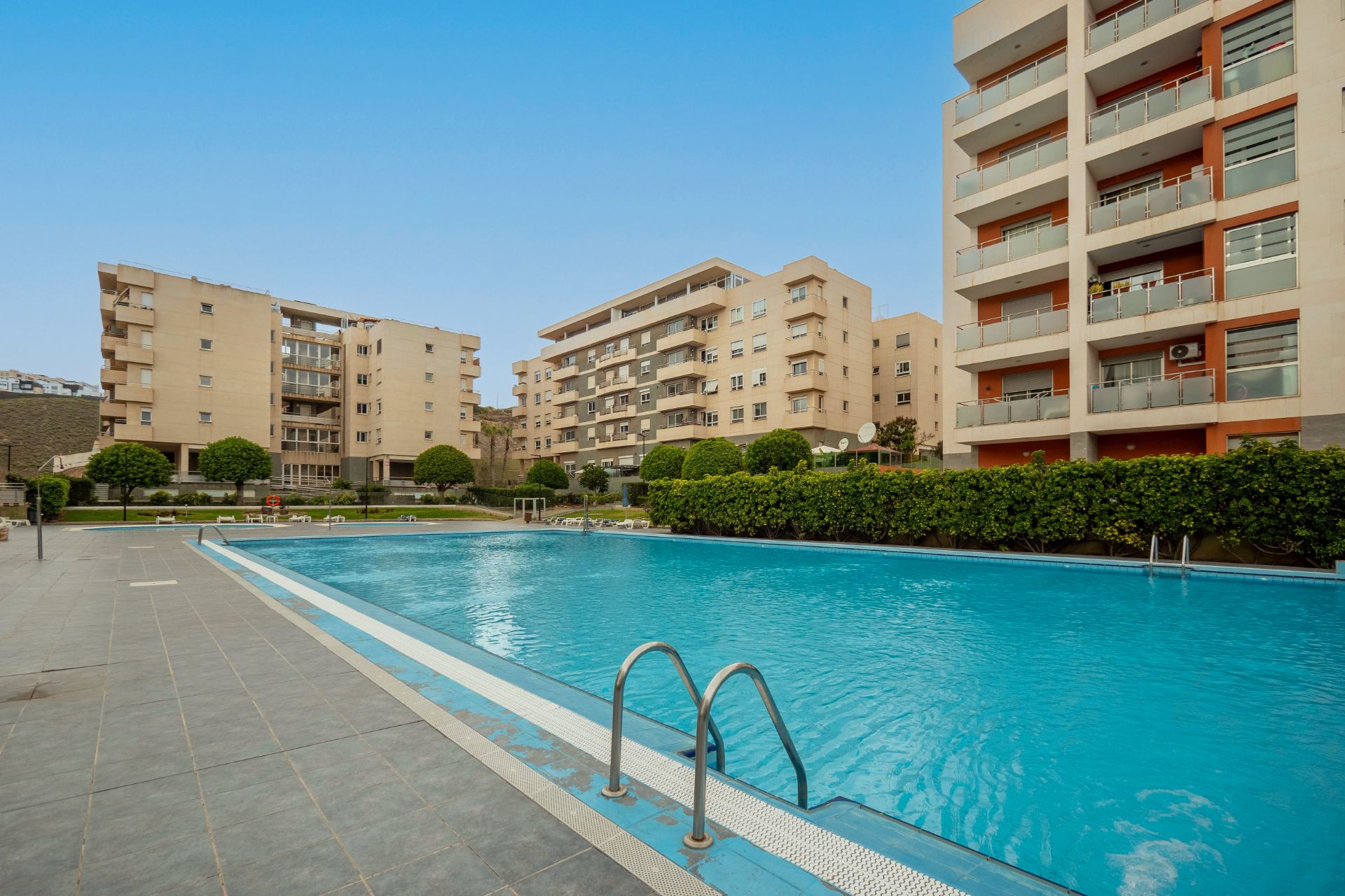 Piscina de Pis en venda en Las Palmas de Gran Canaria amb Traster, Forn i Rentadora