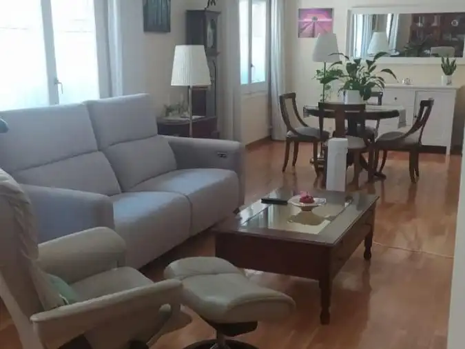 Wohnung mit Aufzug zur Miete in Mandri 17