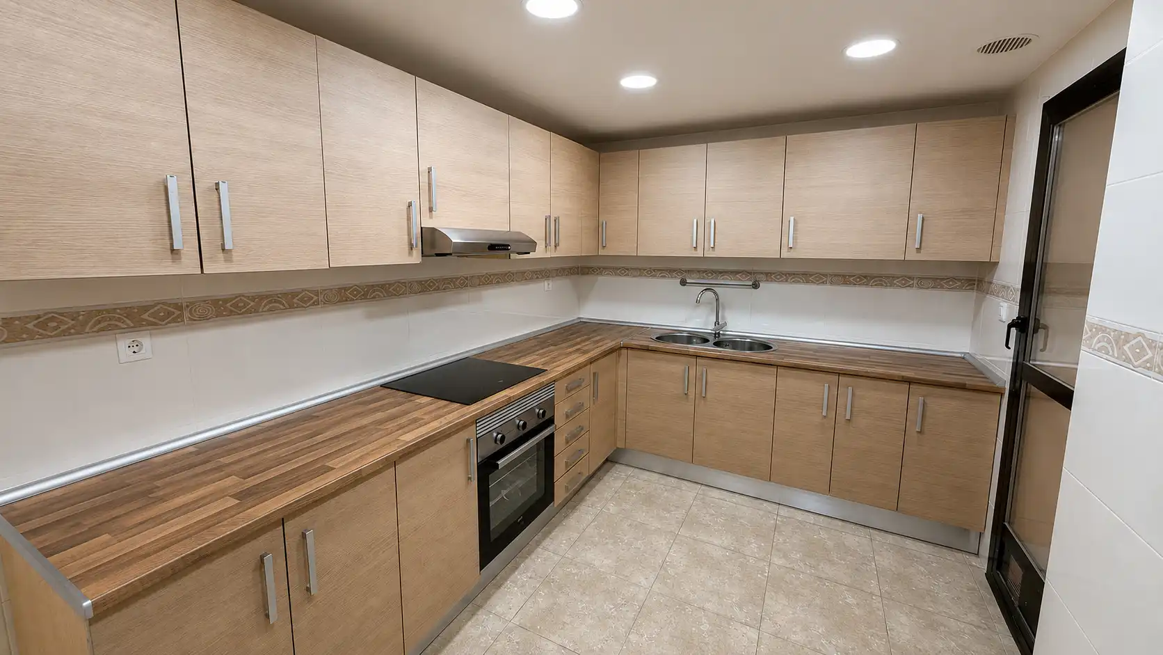 Cocina de Piso de alquiler en Torremolinos con Aire acondicionado, Calefacción y Terraza