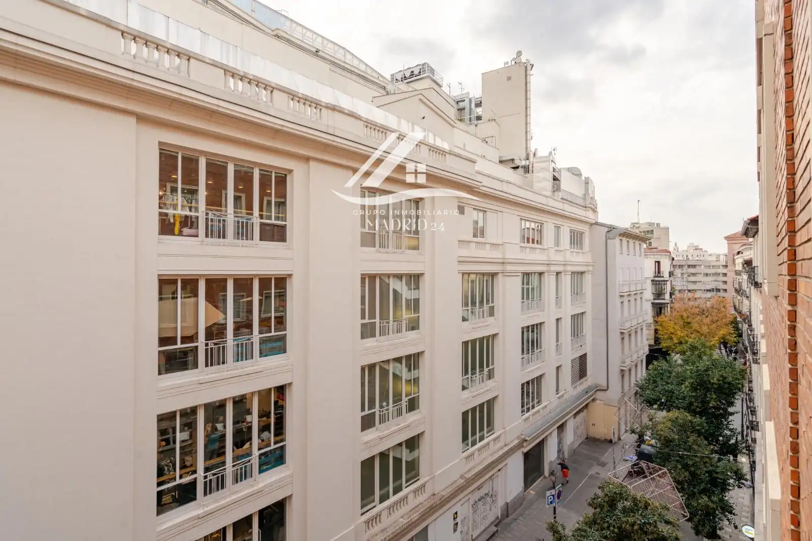 Vista exterior de Piso de alquiler en Madrid con Aire acondicionado, Calefacción y Amueblado