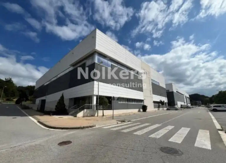 Nave industrielle à louer à Llinars del Vallès