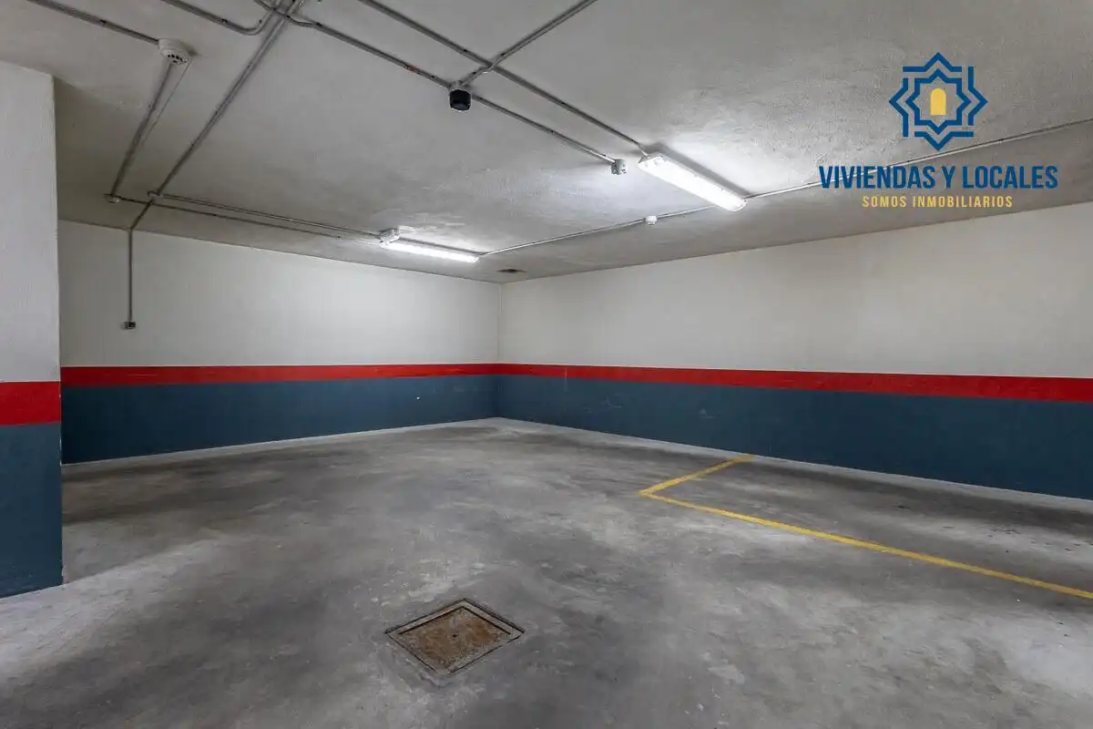 Parking of Duplexes for sale in Granada  with Air Conditioner, Heating and Terrace