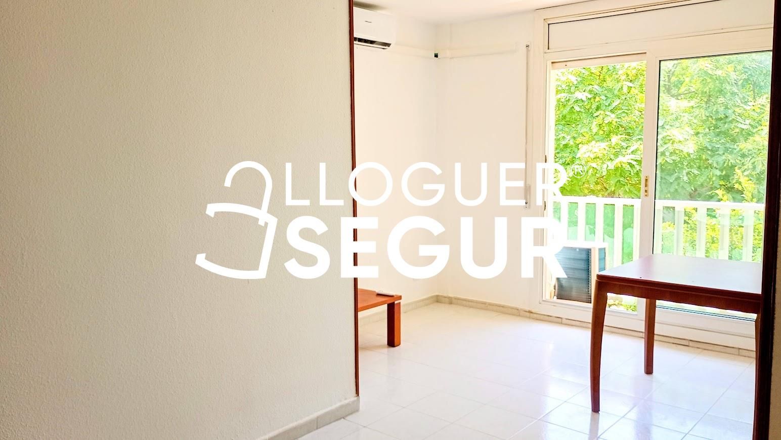 Bedroom of Flat to rent in Vilanova i la Geltrú  with Air Conditioner, Heating and Furnished