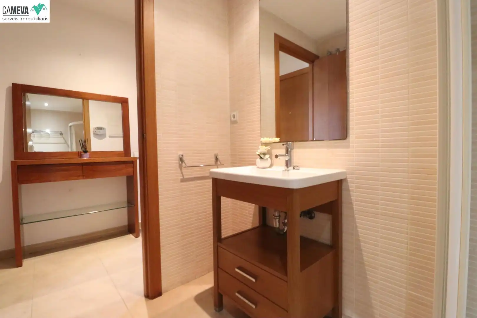 Bathroom of Ground floor for sale in Terrassa  with Air Conditioner, Heating and Furnished