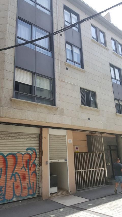 Exterior view of Office for sale in Pontevedra Capital 