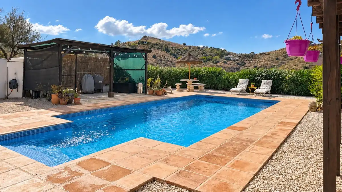 Piscina de Casa o xalet en venda en Colmenar amb Aire condicionat, Jardí privat i Terrassa