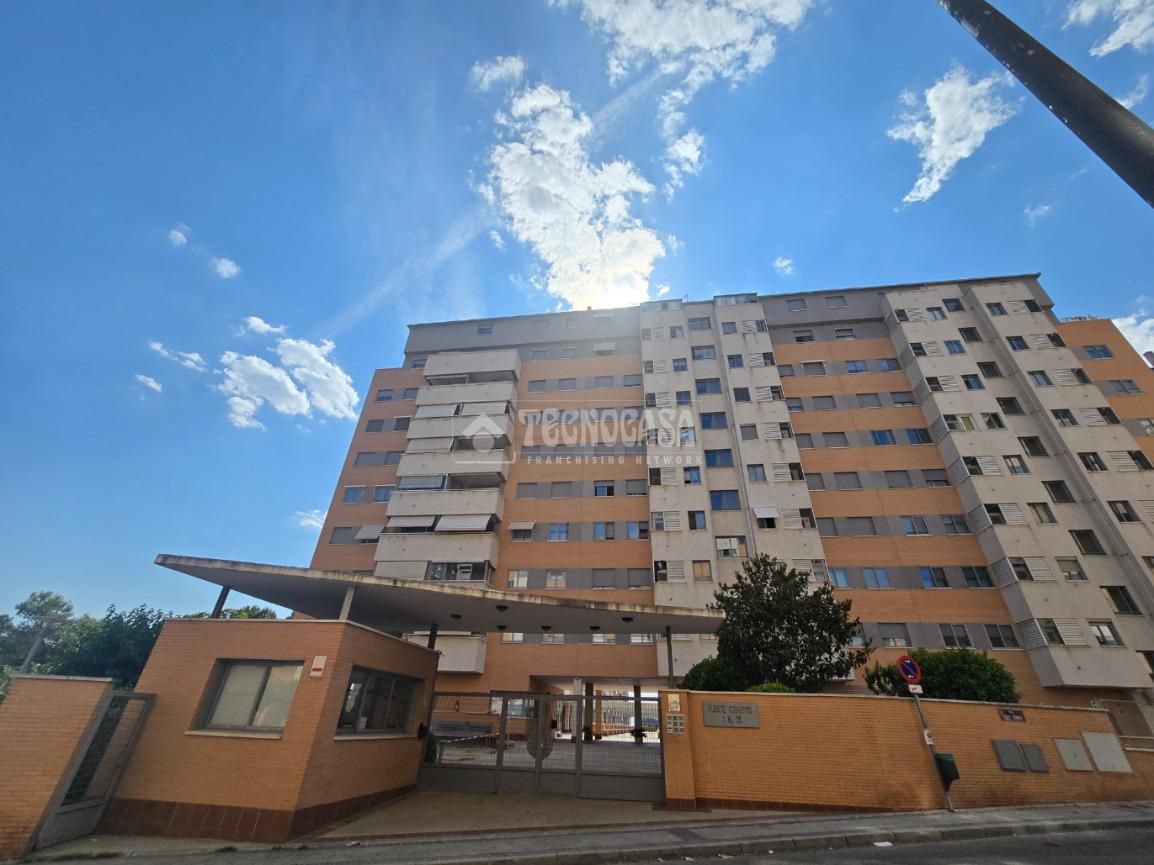 Exterior view of Flat for sale in Alcorcón  with Air Conditioner, Heating and Terrace