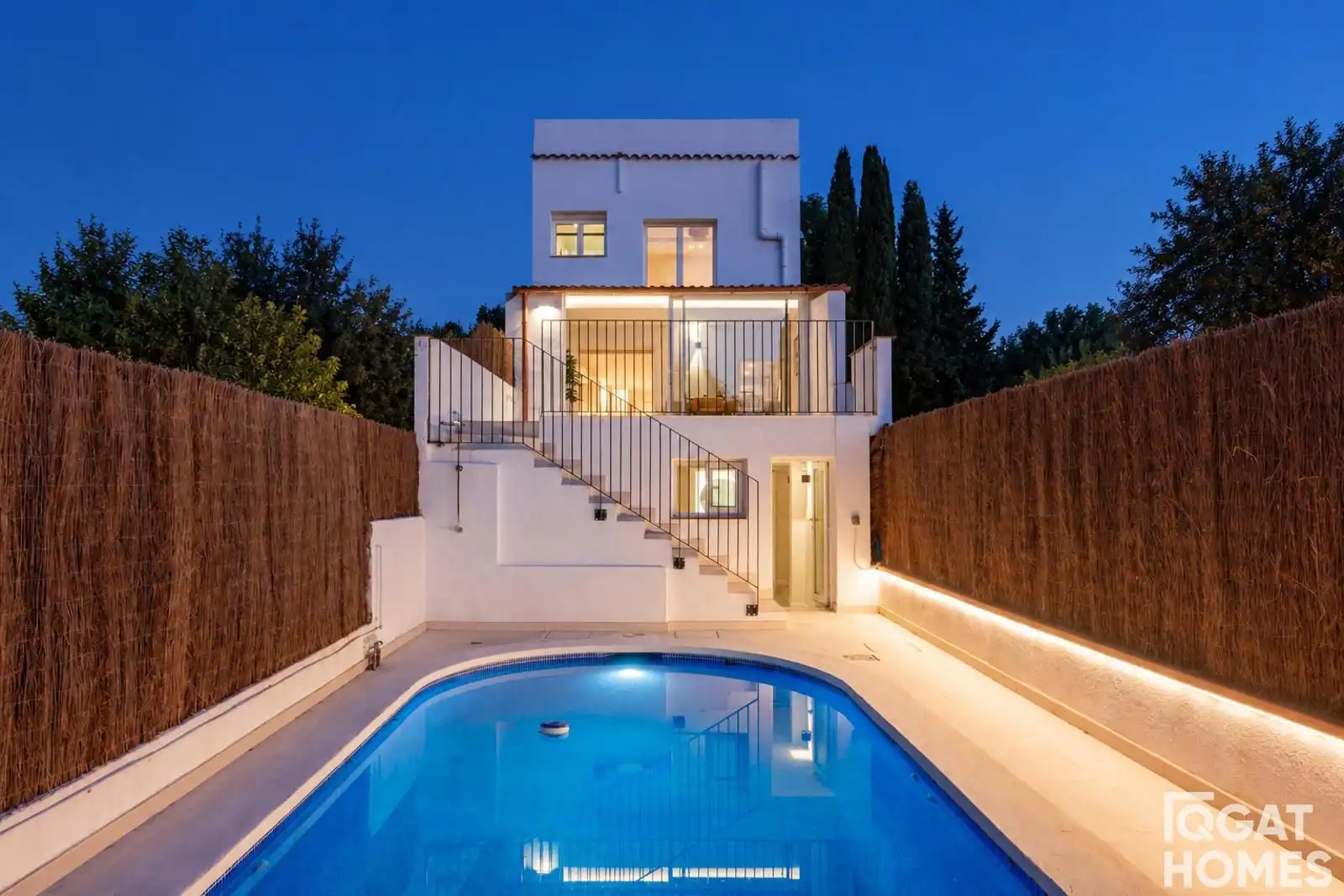 Piscina de Casa adosada en venta en Sant Cugat del Vallès con Aire acondicionado, Calefacción y Terraza
