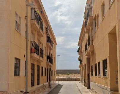 Vista exterior de Pis en venda en Roquetas de Mar