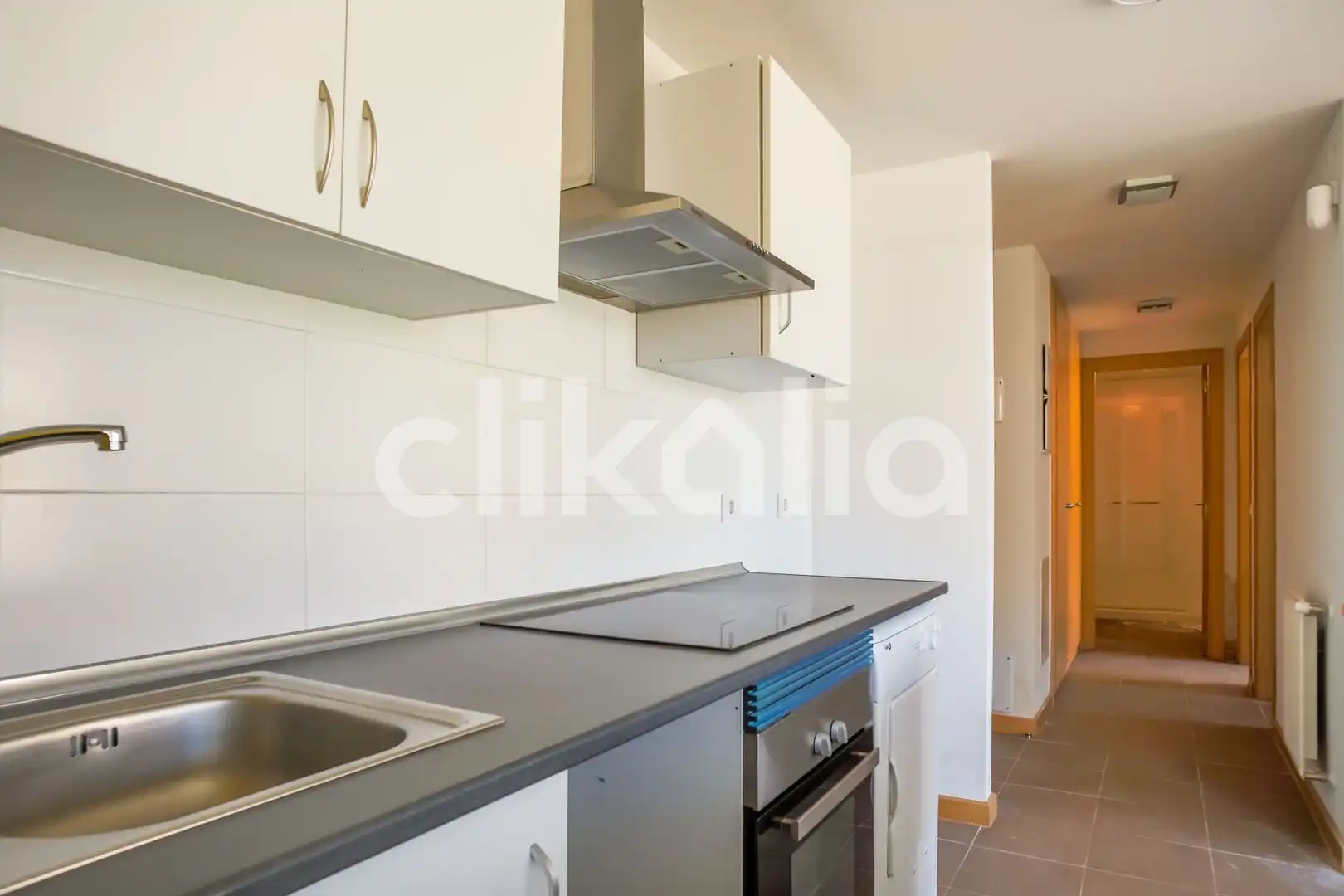 Cocina de Piso en venta en Tres Cantos con Calefacción, Trastero y Piscina