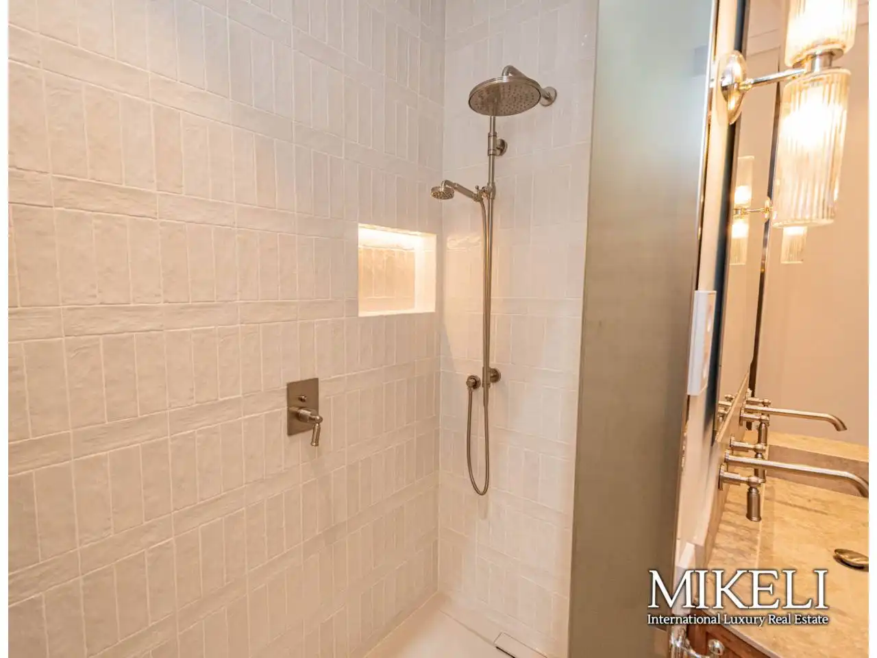Badezimmer von Wohnung zur Miete in Santander mit Heizung, Möbliert und Balkon