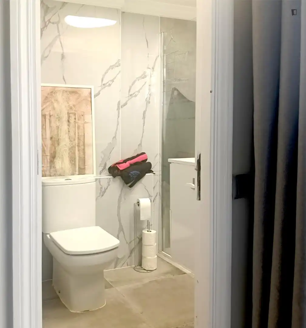 Bany de Apartament de lloguer en Las Palmas de Gran Canaria amb Moblat, Rentadora i Microones
