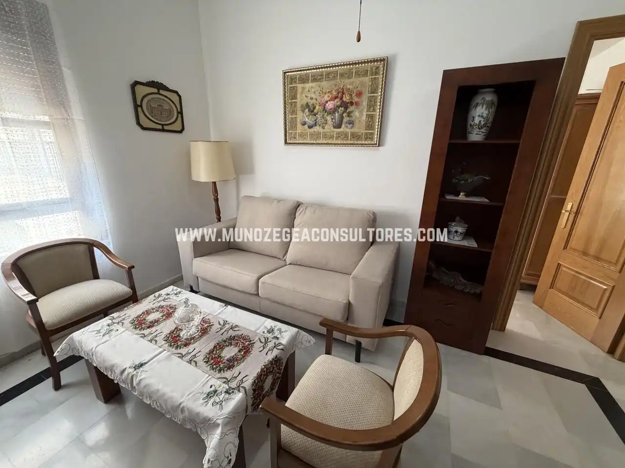 Sala de estar de Apartamento de alquiler en Lucena con Aire acondicionado y Trastero