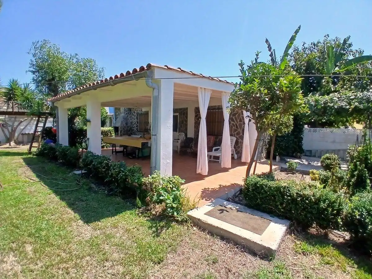 Xalet amb jardí en venda a Eucaliptus- Poble Nou del Delta, imagen 3