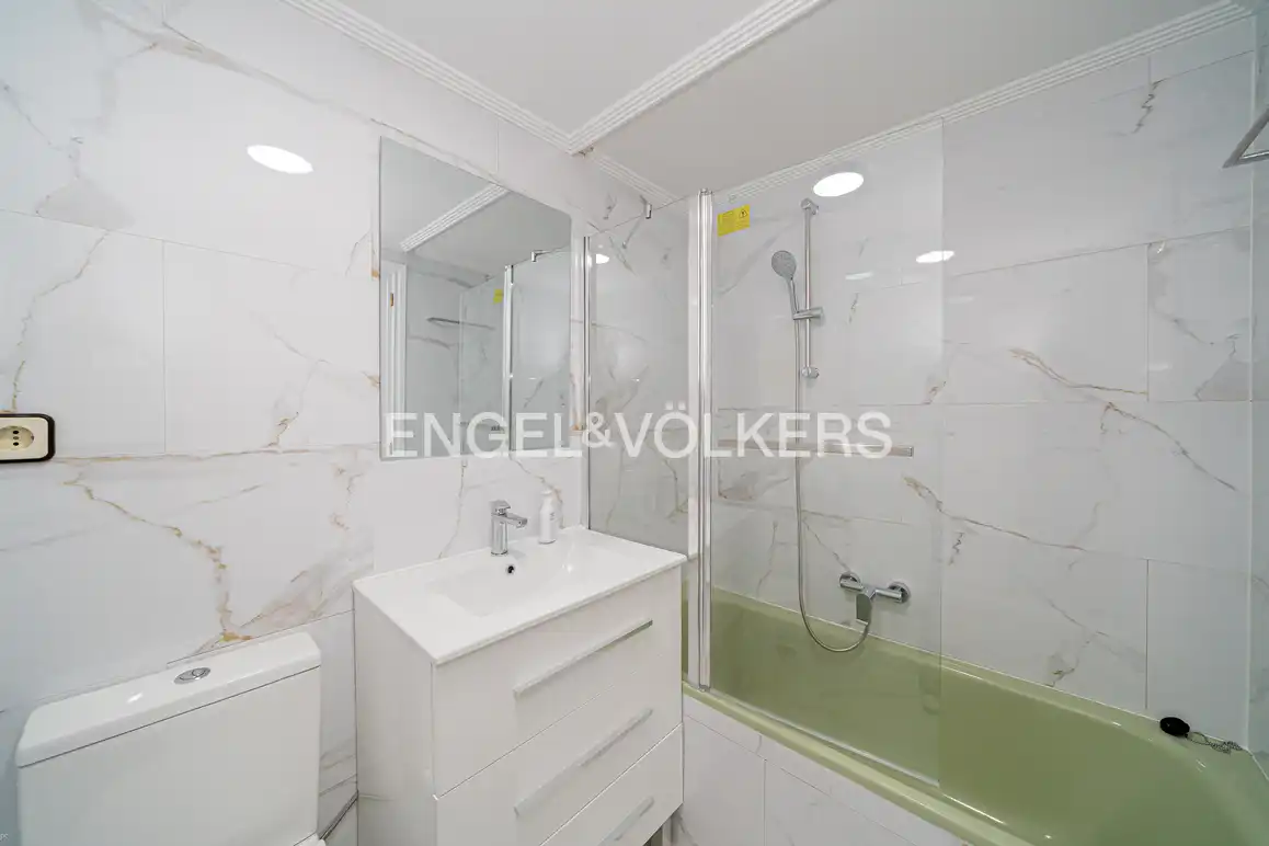 Wohnung zur Miete in Avenida de la Armada Española, 5, Playa Poniente