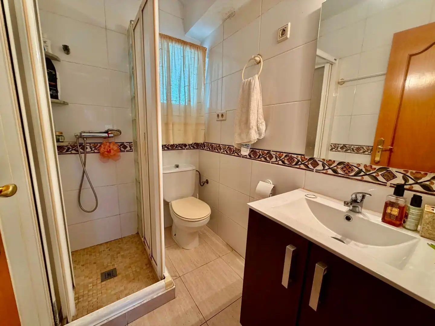 Baño de Estudio en venta en Torredembarra con Aire acondicionado y Terraza