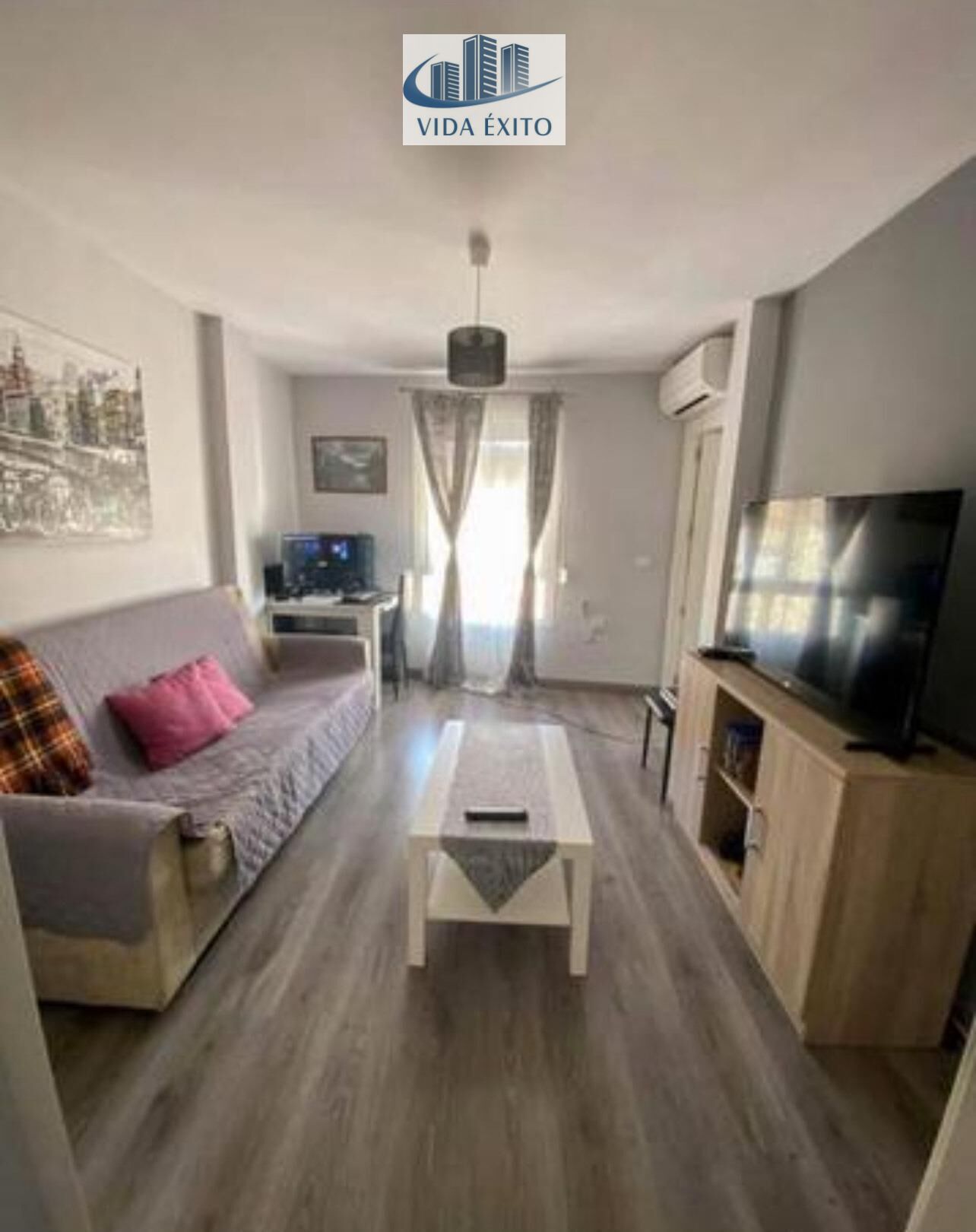 Sala d'estar de Pis en venda en  Jaén Capital amb Aire condicionat