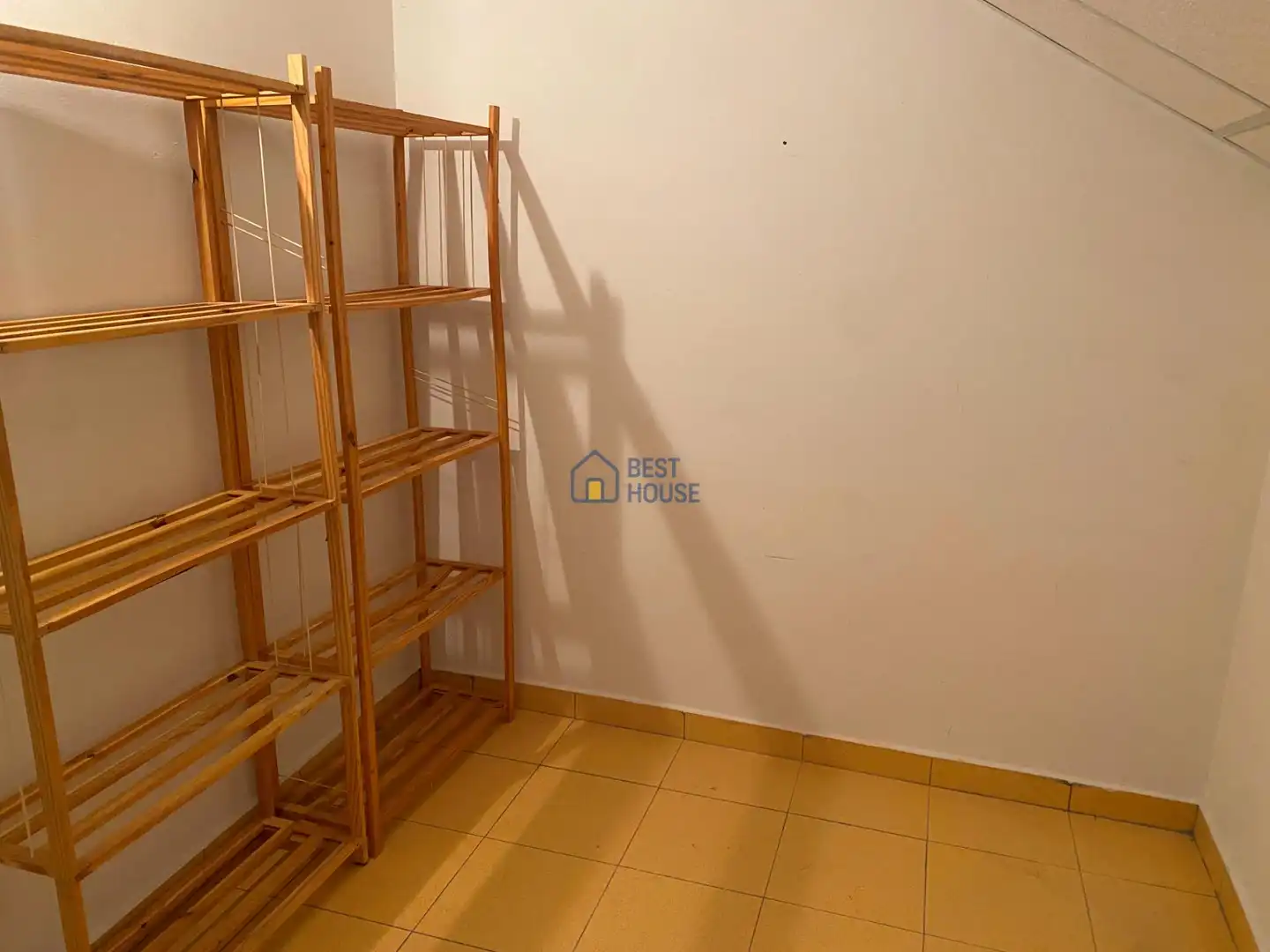 Erdgeschoss zur Miete in Trobajo del Camino