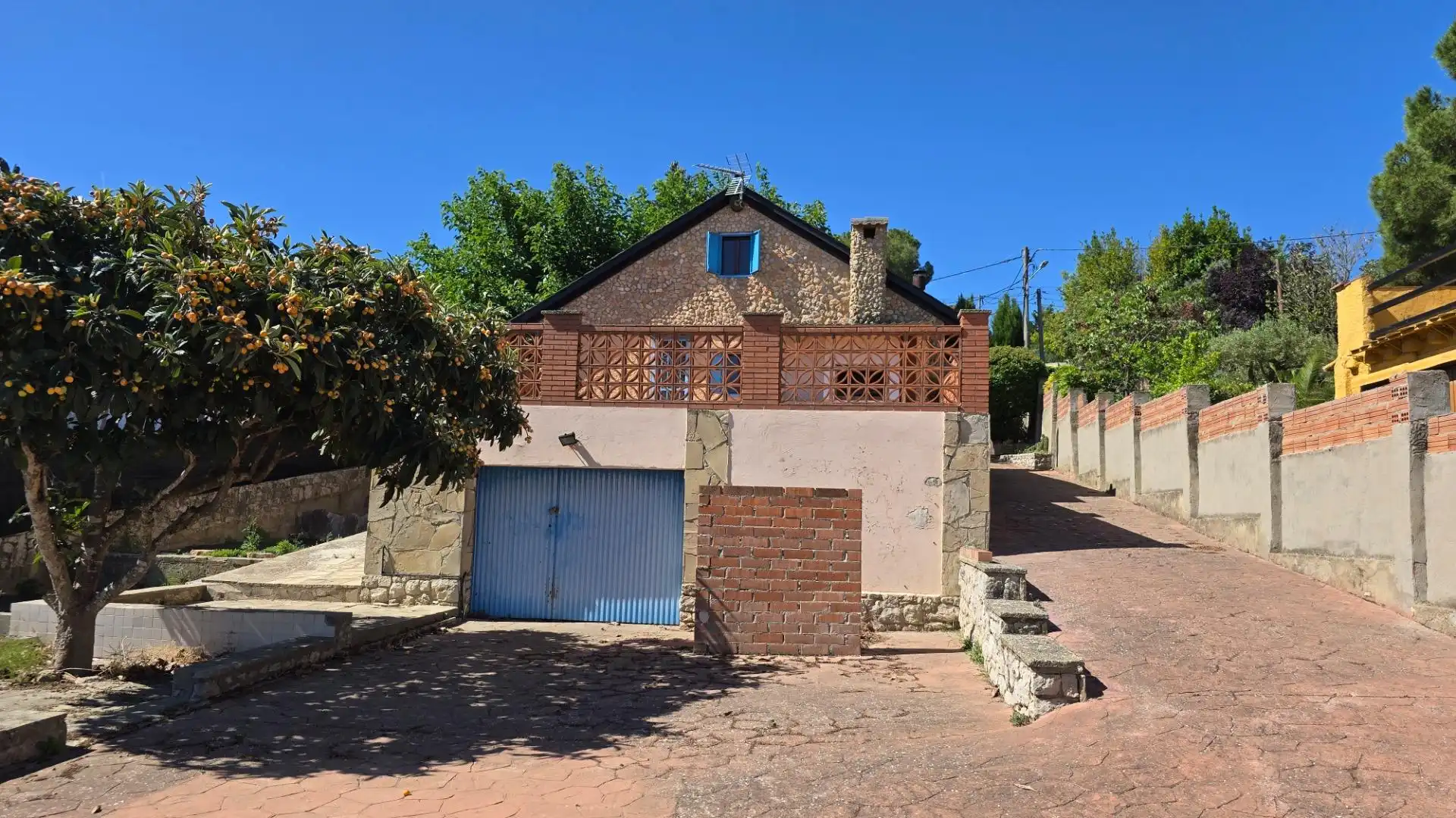 Vista exterior de Casa o chalet en venta en La Torre de Claramunt con Jardín privado y Terraza