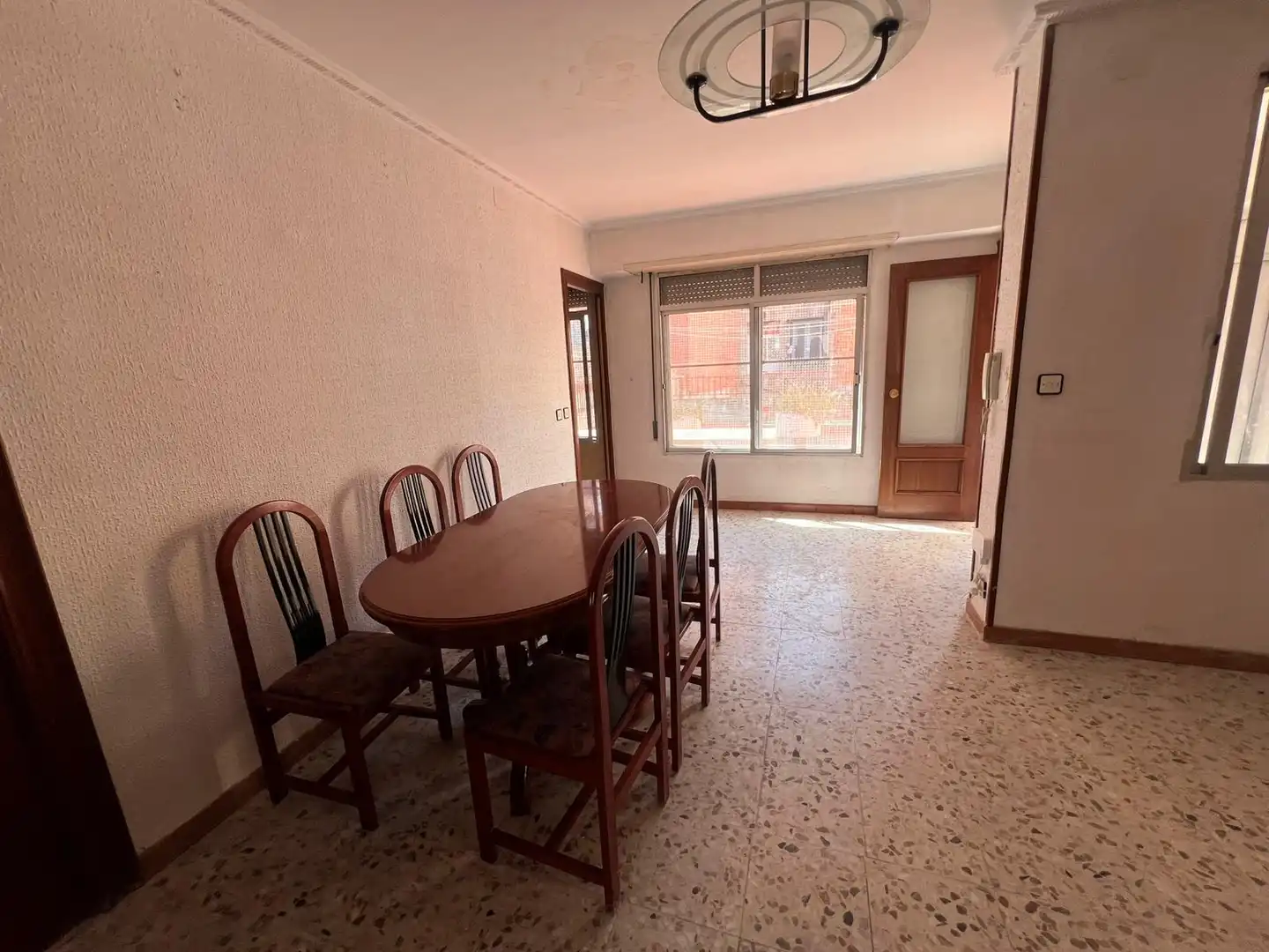 Menjador de Casa o xalet en venda en Zaragoza