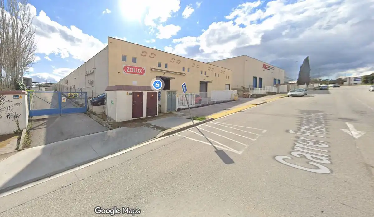 Nau industrial de lloguer a Abrera