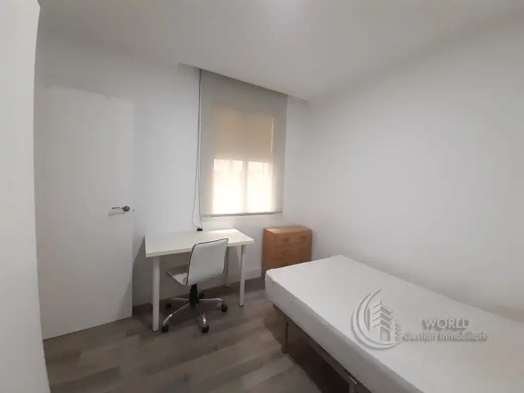 Habitación de Piso de alquiler en Madrid con Calefacción, Amueblado y Horno