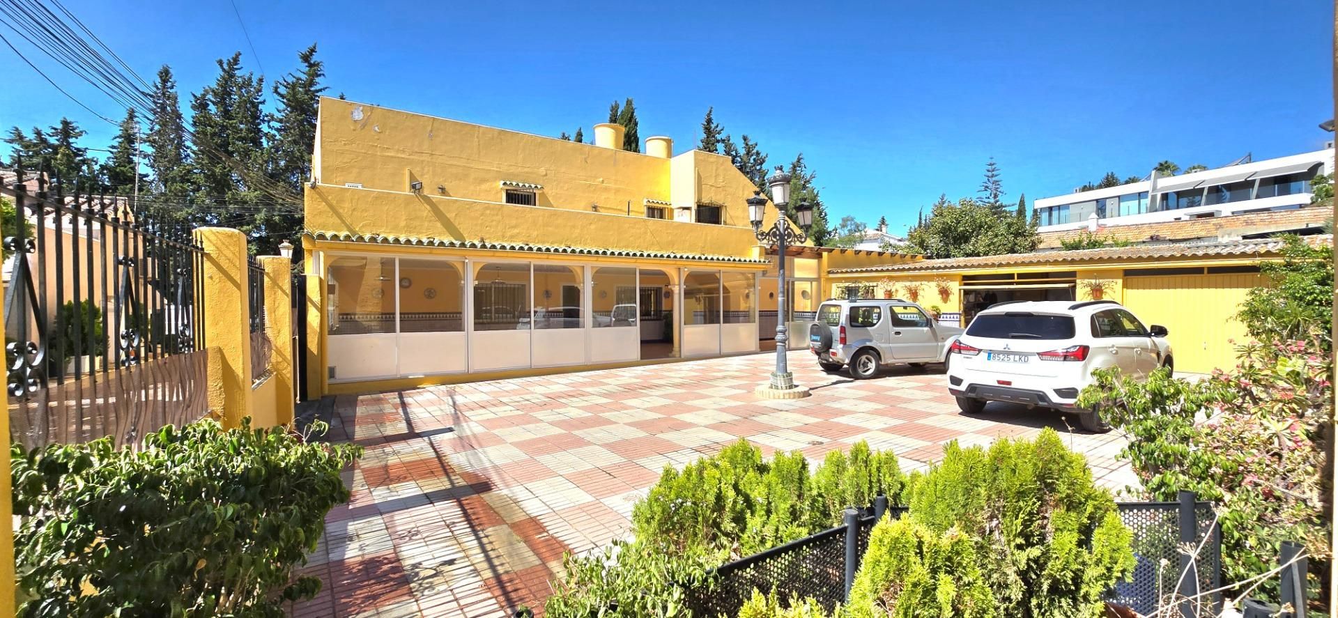Building for sale in Los Arqueros - Puerto del Almendro