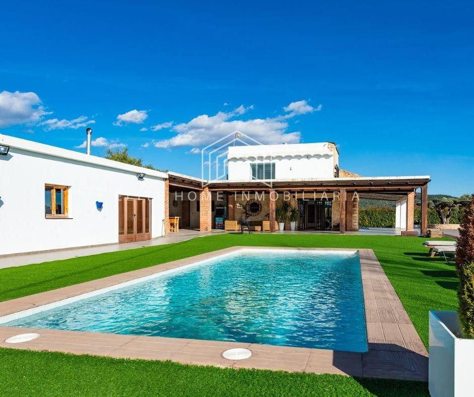 Vista exterior de Casa o xalet en venda en Useras /  Les Useres amb Aire condicionat, Calefacció i Jardí privat