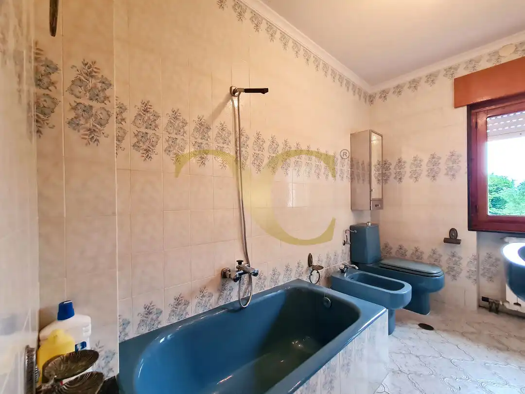 Bany de Casa o xalet en venda en Cudillero amb Calefacció, Jardí privat i Moblat