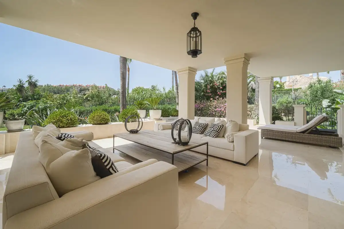 Apartament amb piscina en venda a Nueva Andalucía, imagen 4