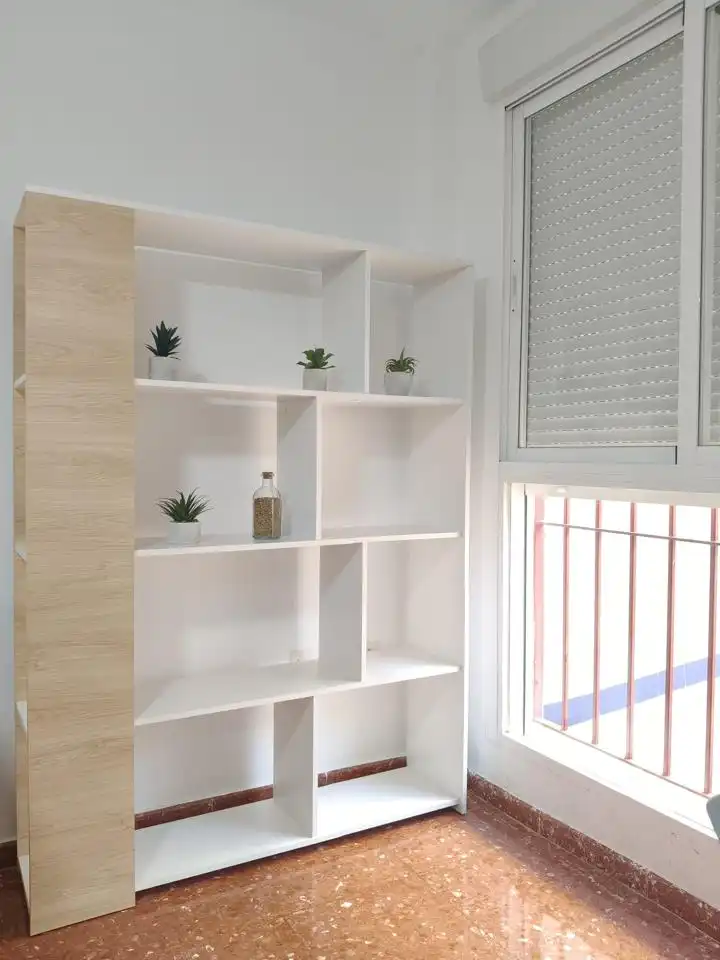 Habitación de Planta baja de alquiler en Lucena con Terraza, Trastero y Amueblado