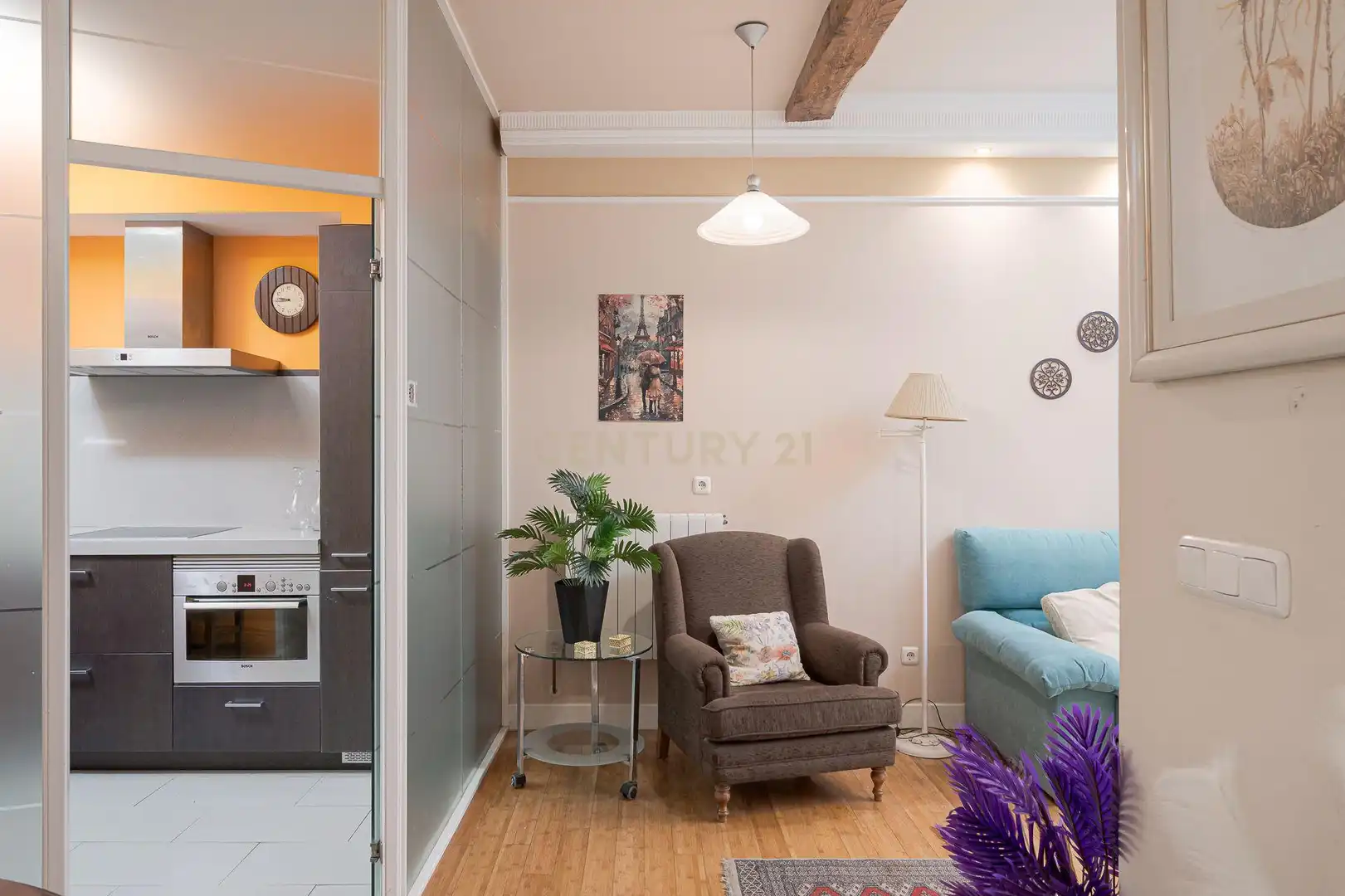 Sala d'estar de Apartament en venda en Donostia - San Sebastián  amb Forn, Rentadora i Microones