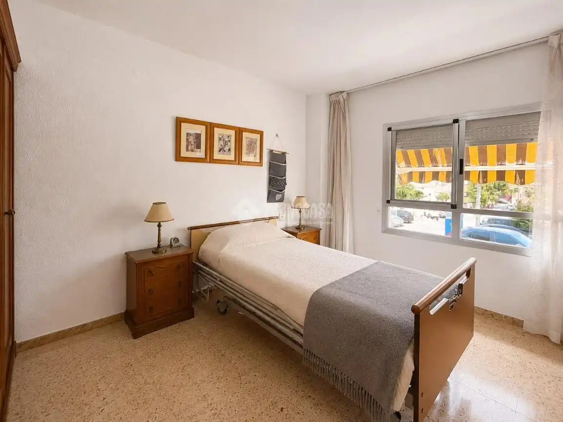 Habitación de Piso en venta en Paterna con Aire acondicionado y Balcón