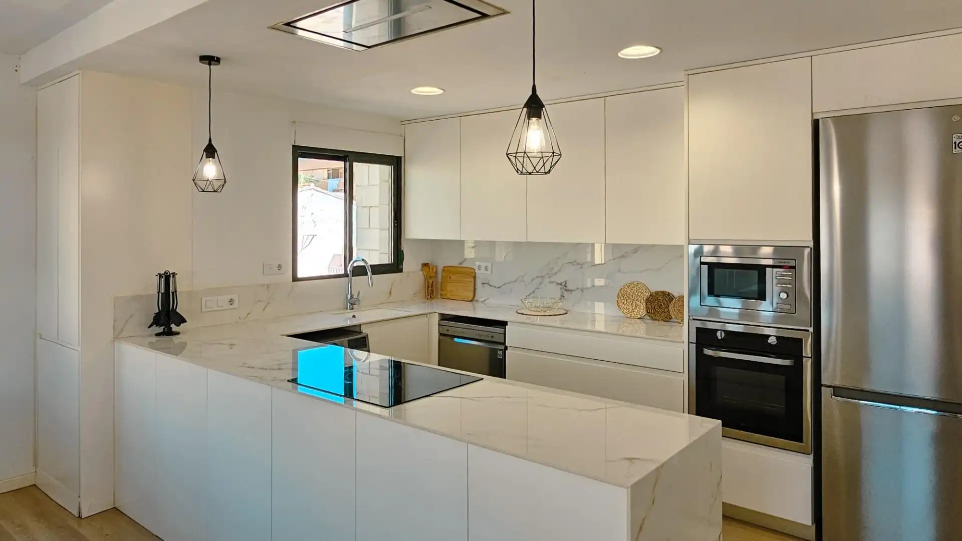 Kitchen of Flat for sale in Daimús  with Air Conditioner, Terrace and Furnished