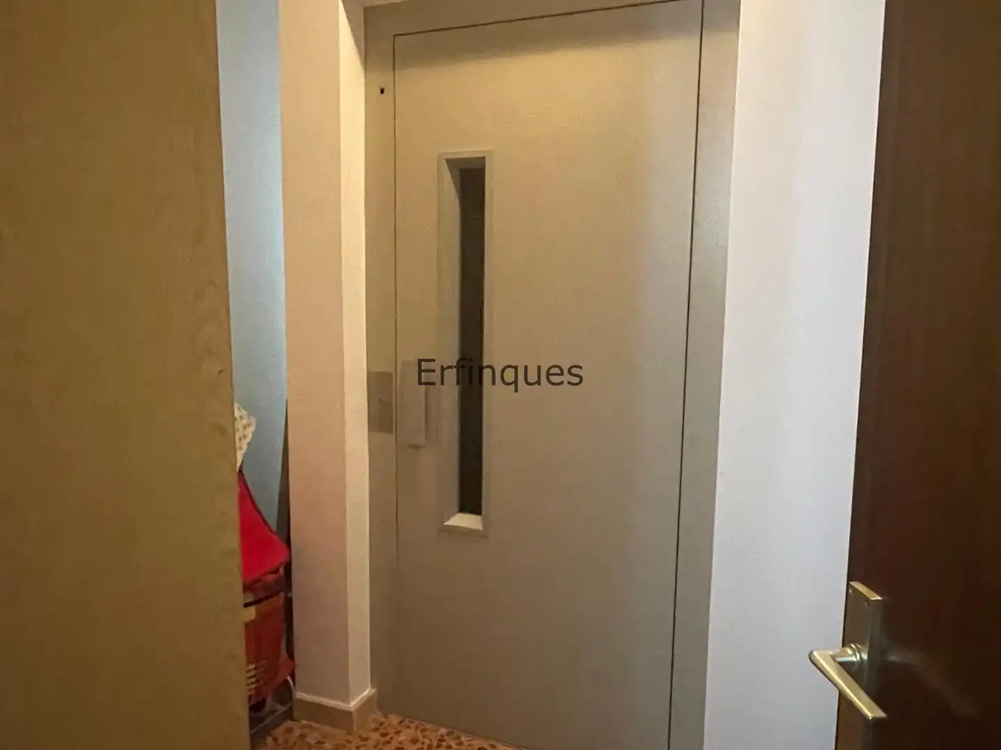 Casa pareada con terraza en venta en Carrer del Doctor Aymerich i Gilabertó, imagen 4