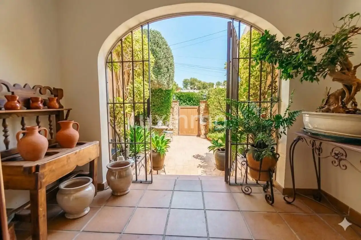 Villa con piscina in vendita a Coloma, imagen 5