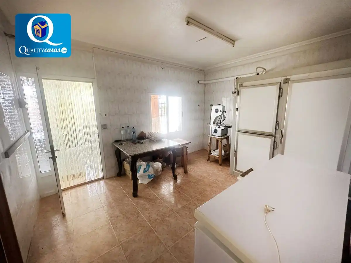 Cocina de Casa o chalet en venta en Crevillent con Terraza