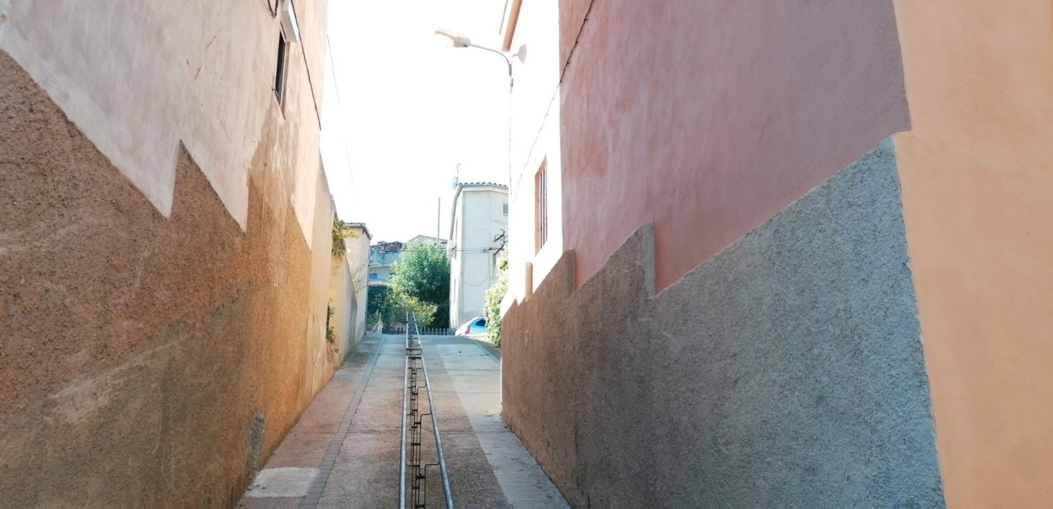 Vista exterior de Casa adosada en venda en Cardona