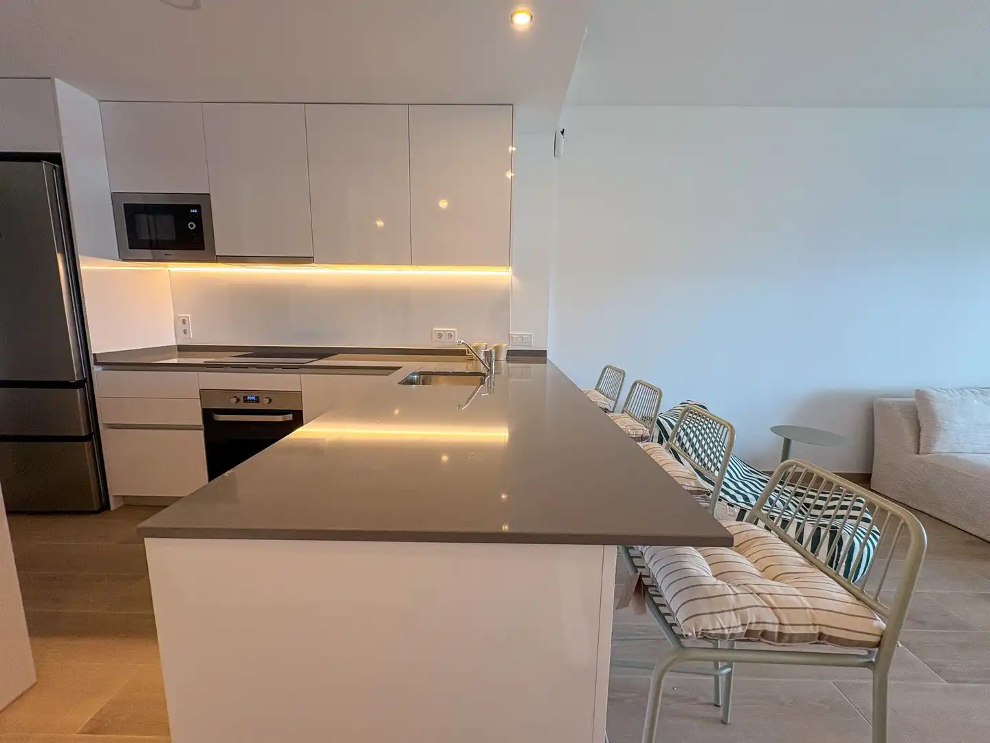 Cocina de Piso de alquiler en Torrevieja con Aire acondicionado, Calefacción y Terraza