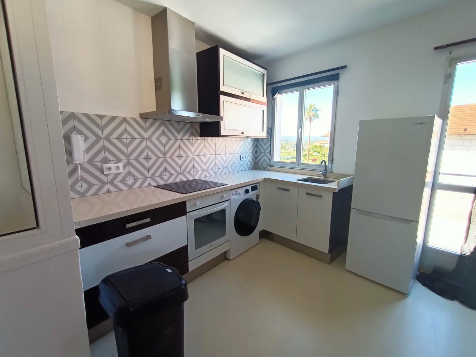 Kitchen of Flat to rent in Meis  with Furnished