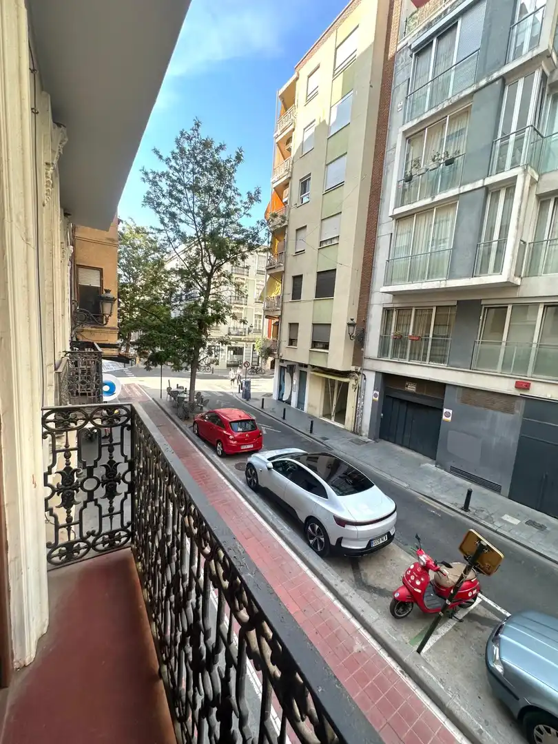 Vista exterior de Apartamento de alquiler en Valencia