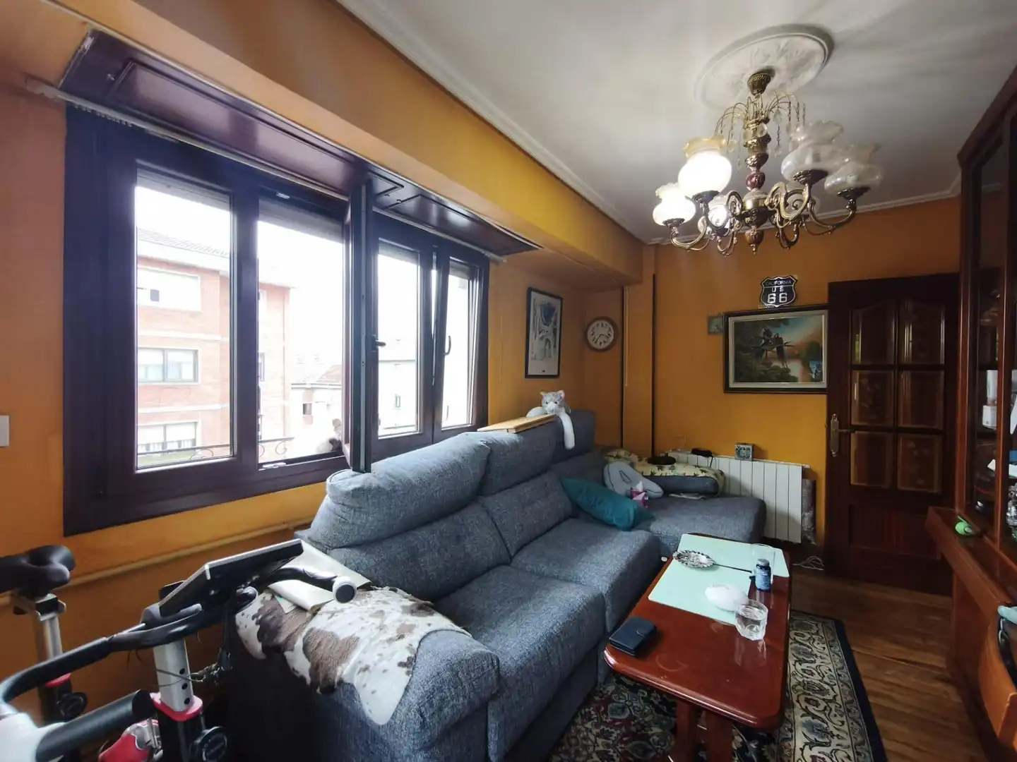 Sala de estar de Piso en venta en Sestao  con Calefacción, Trastero y Balcón