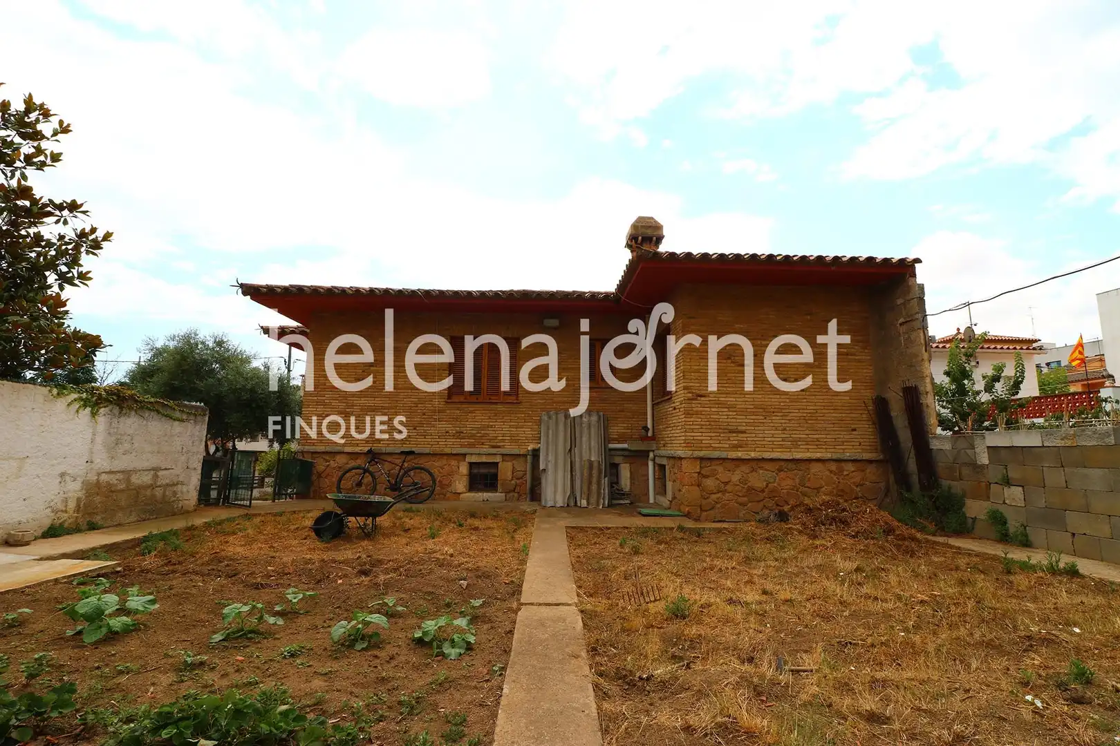 Vista exterior de Casa adosada en venta en Sant Feliu de Guíxols con Amueblado