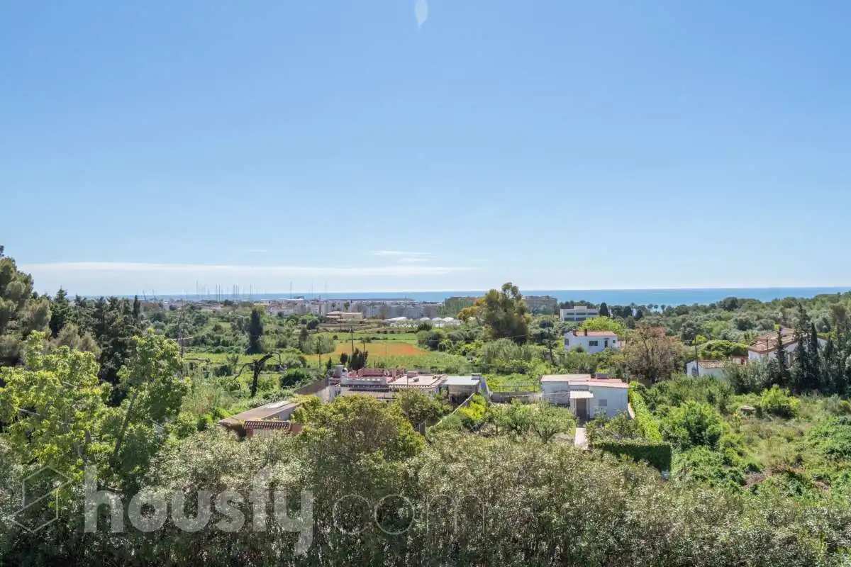 Houses for sale in Vilanova i la Geltrú  with Air Conditioner, Heating and Private garden