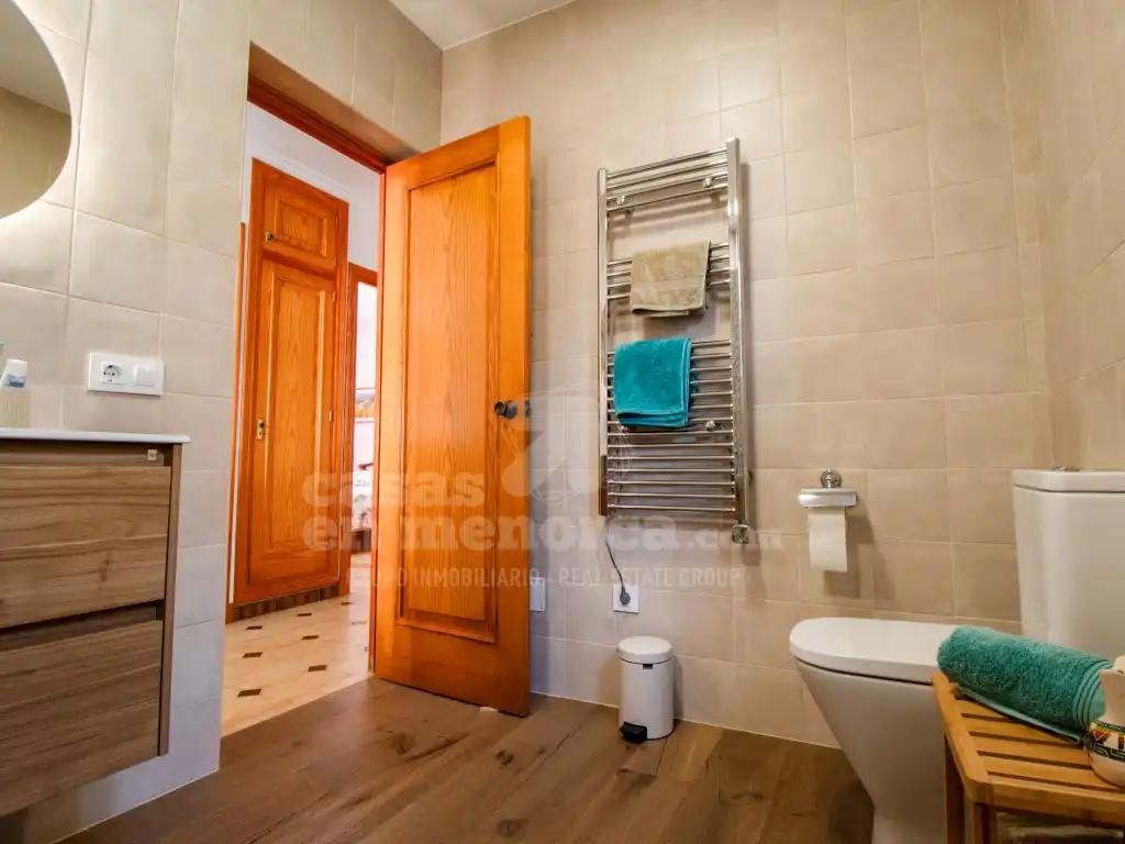 Bany de Casa o xalet en venda en Es Mercadal amb Jardí privat i Piscina
