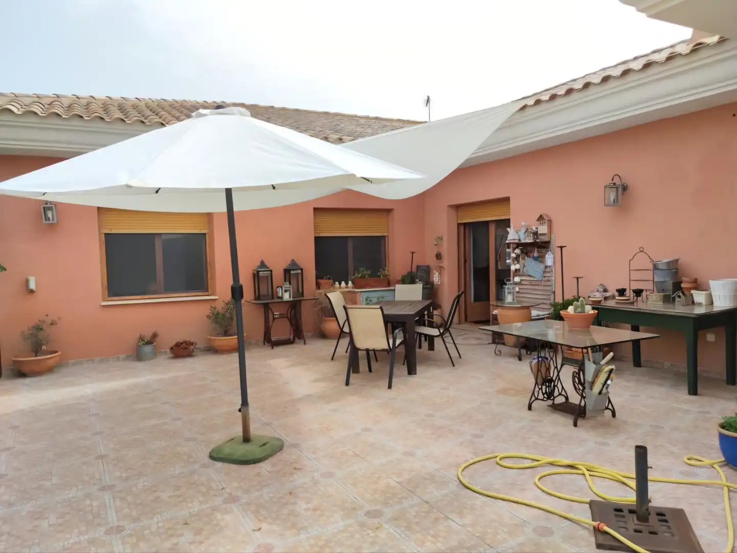Terrassa de Finca rústica en venda en Caravaca de la Cruz amb Jardí privat, Piscina i Moblat