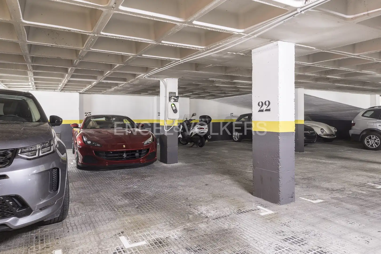 Parking of Attic for sale in Barcelona  with Air Conditioner, Heating and Terrace