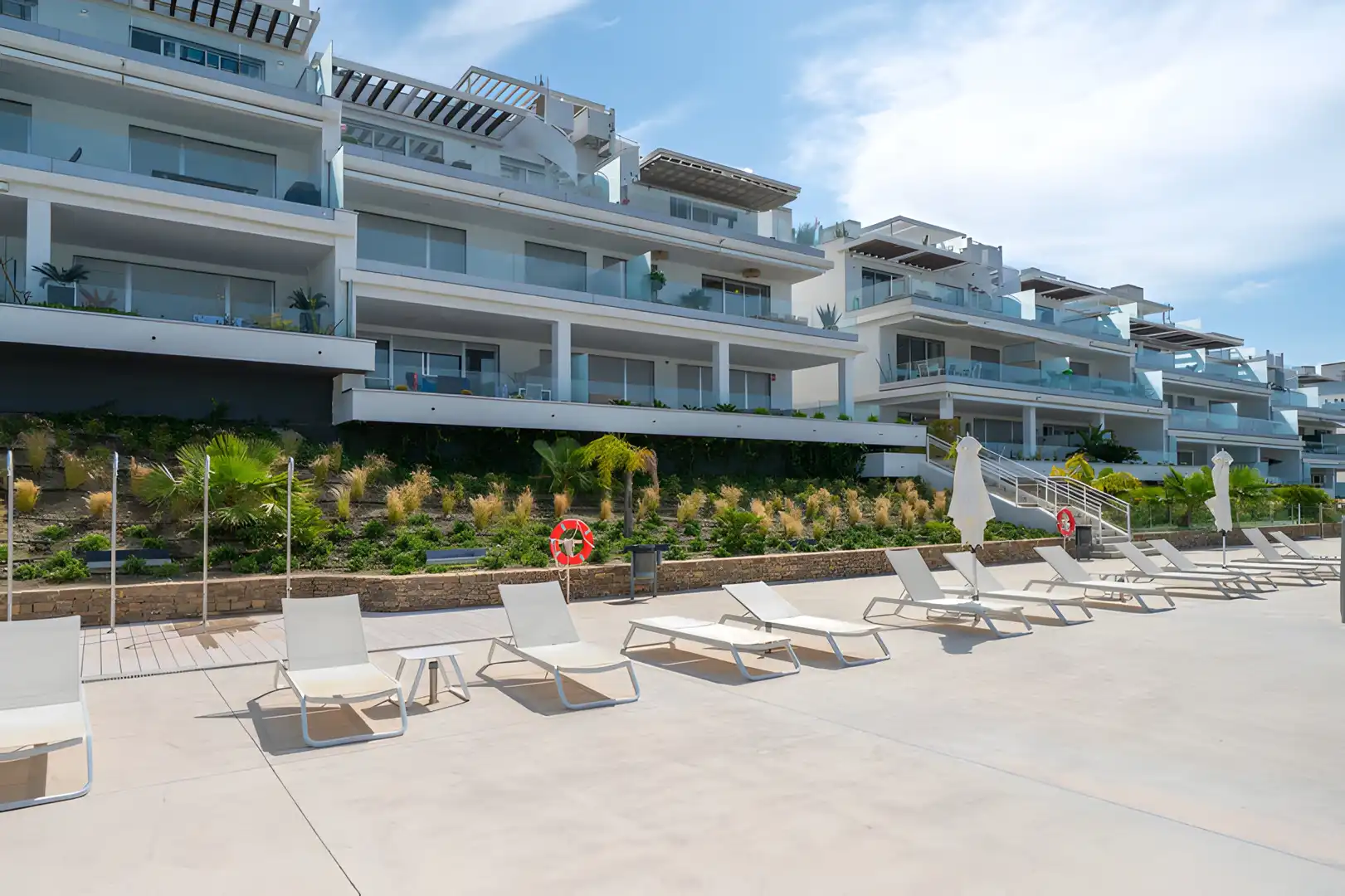 Terrassa de Casa adosada en venda en Estepona amb Aire condicionat, Terrassa i Piscina