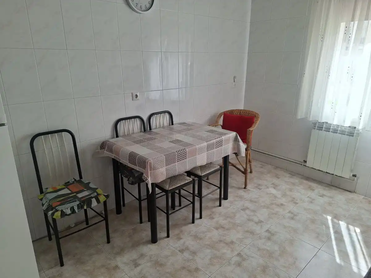 Menjador de Apartament en venda en Vitoria - Gasteiz amb Calefacció, Parquet i Traster