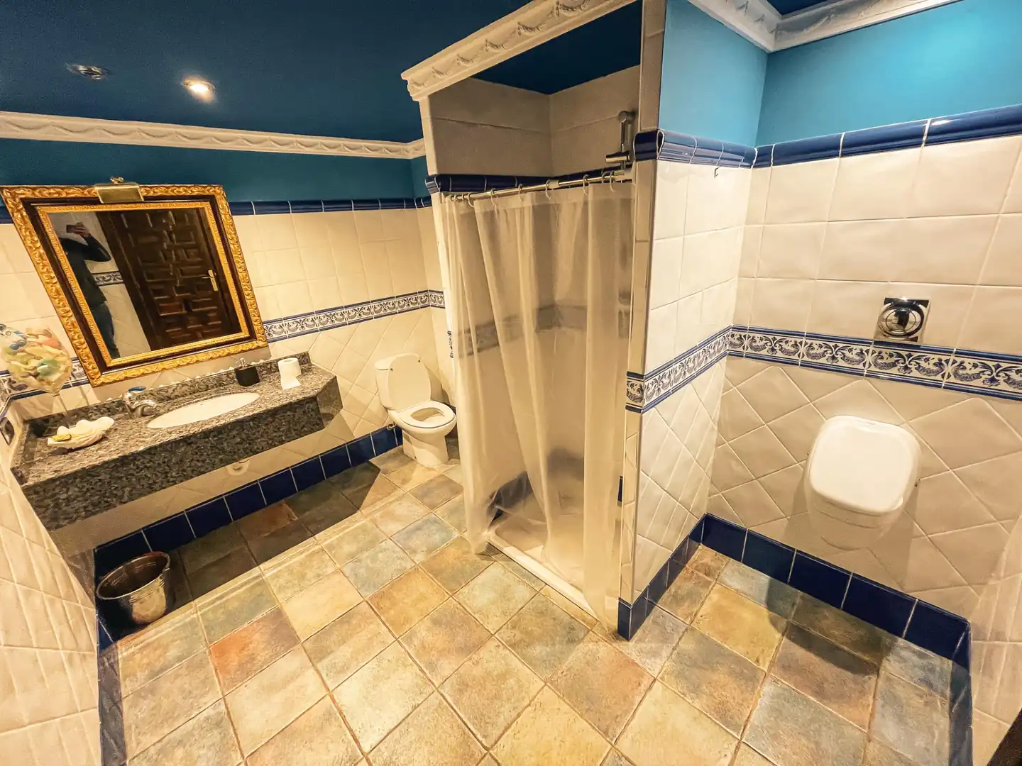 Bathroom of Houses for sale in Lardero  with Air Conditioner, Heating and Private garden
